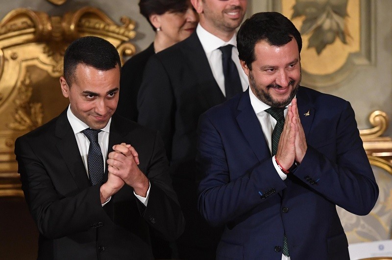 Salvini vuol dare le carte