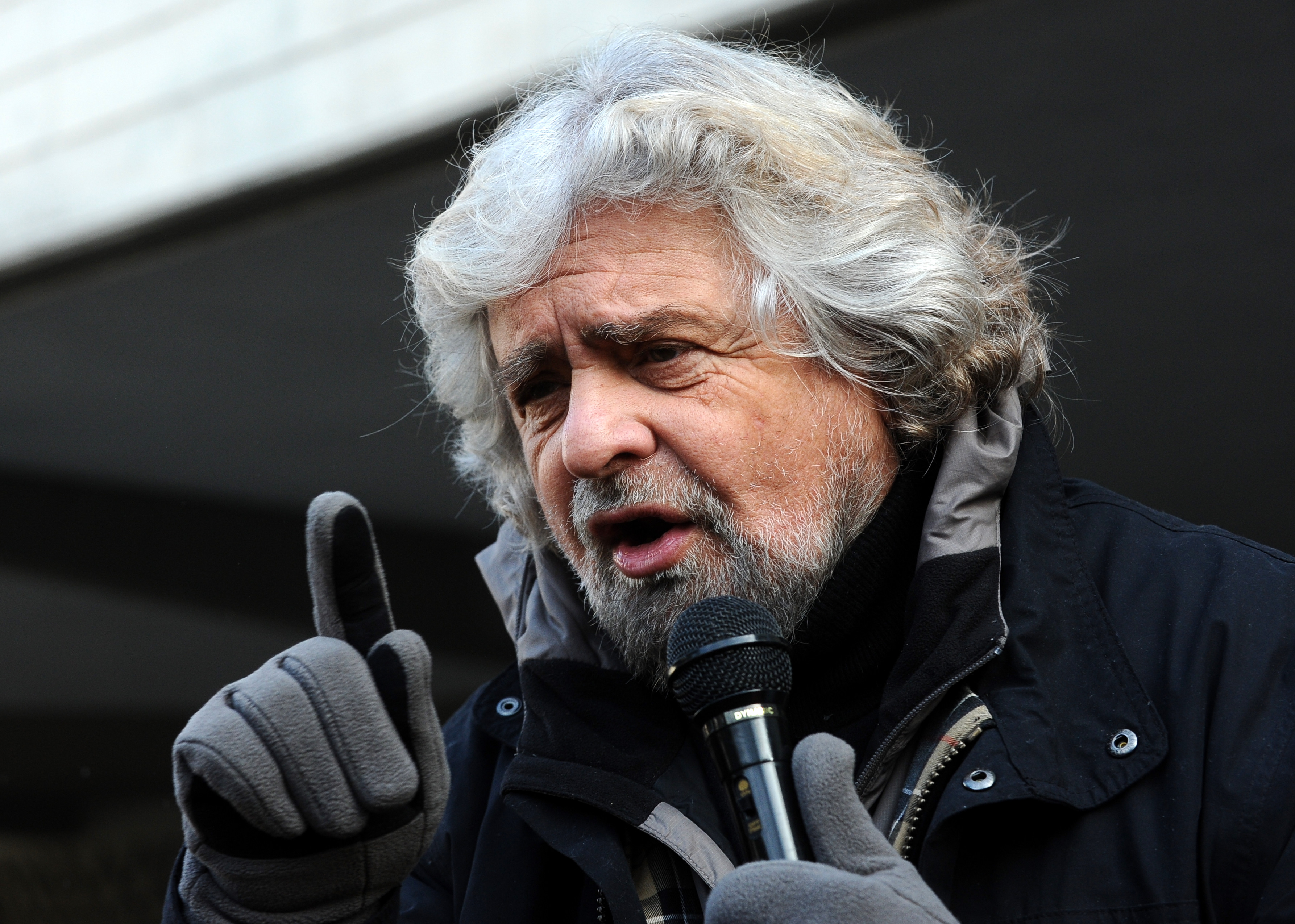 La firma di Grillo vale quanto un soldo bucato